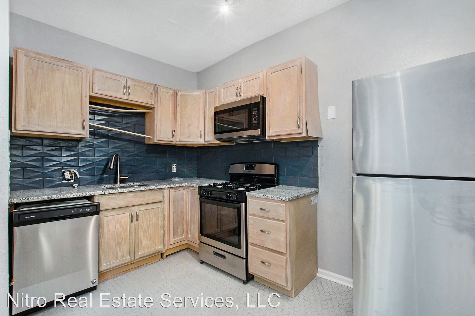 412-416 Montgall