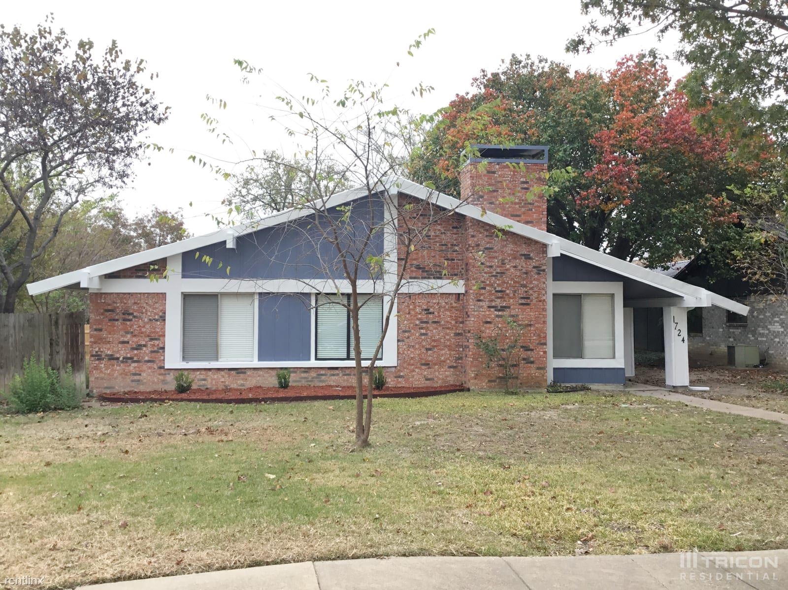 1724 Crystal Way