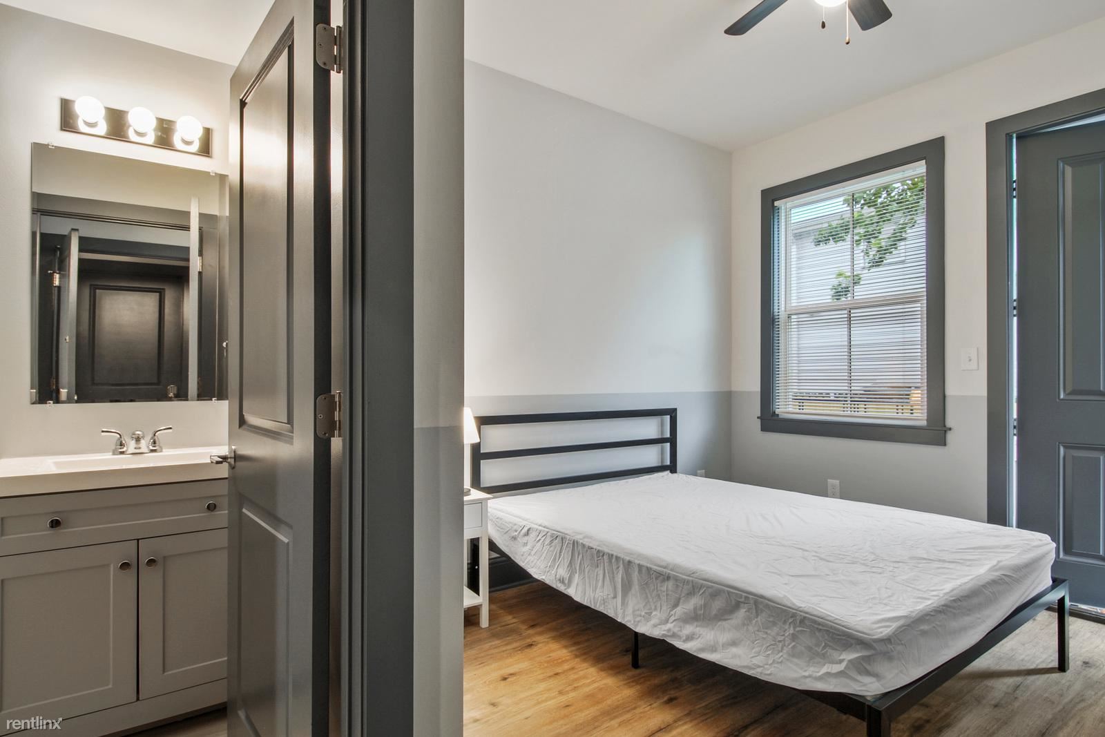 Clara St & Second St, LA (id.792)