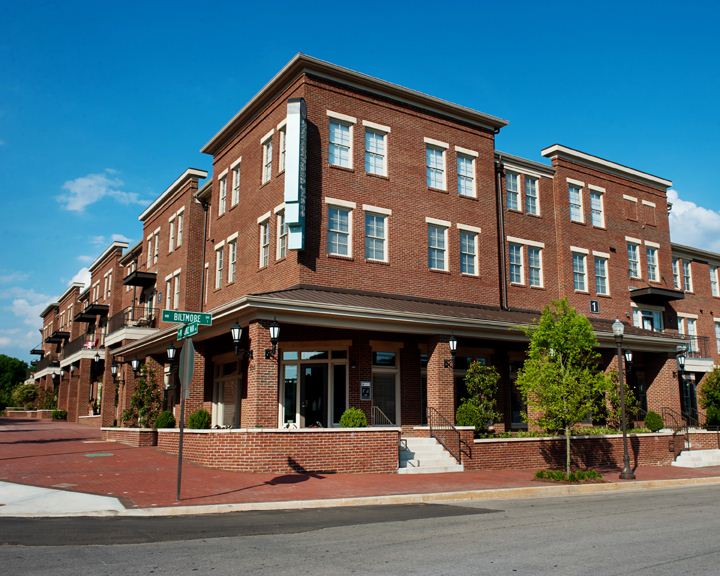 500 Providence Main St NW