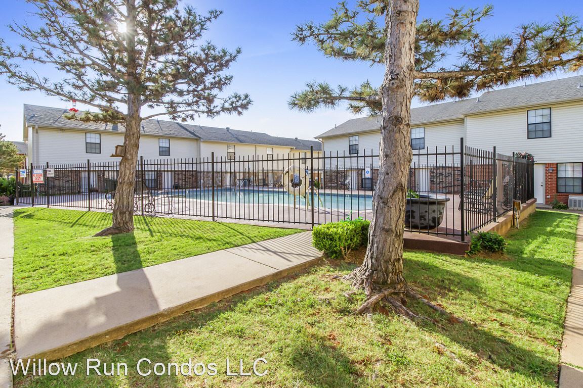 1025 NW 86th St.