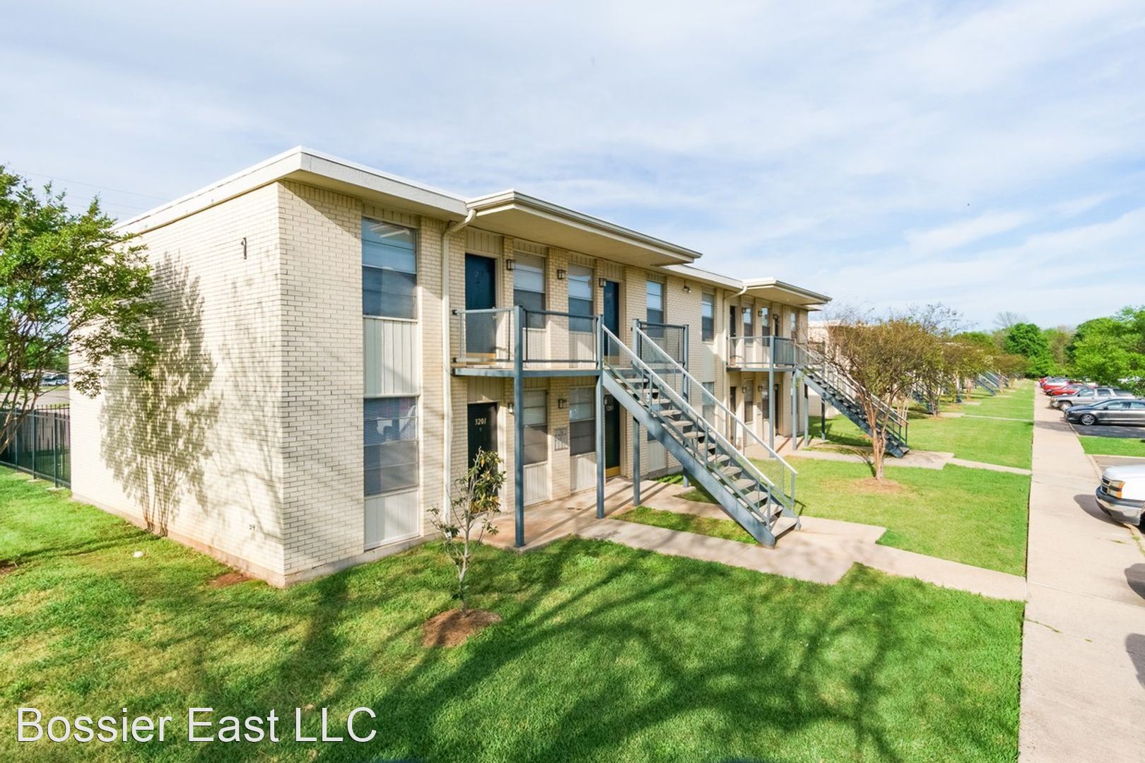 3200-3279 COTTONWOOD STREET