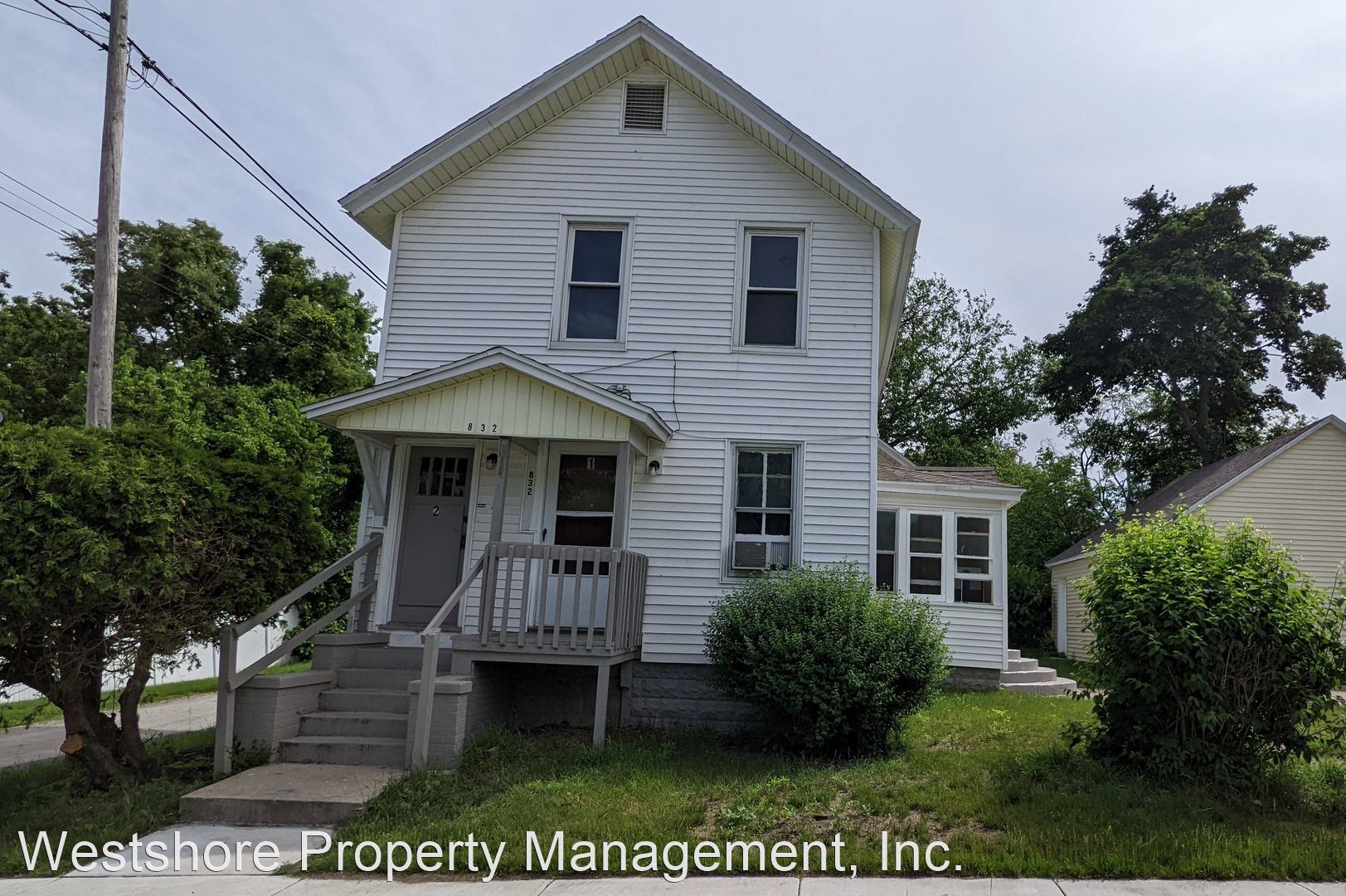 832 Murphy Street