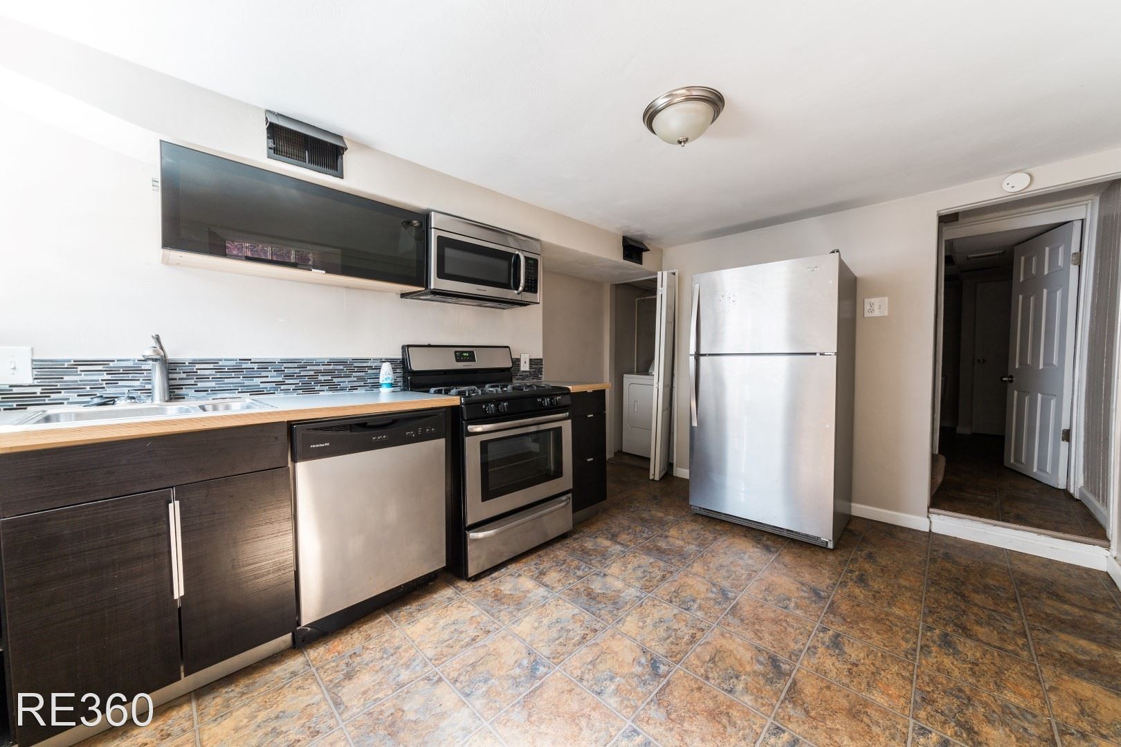 10 E Sycamore Mt Washington
