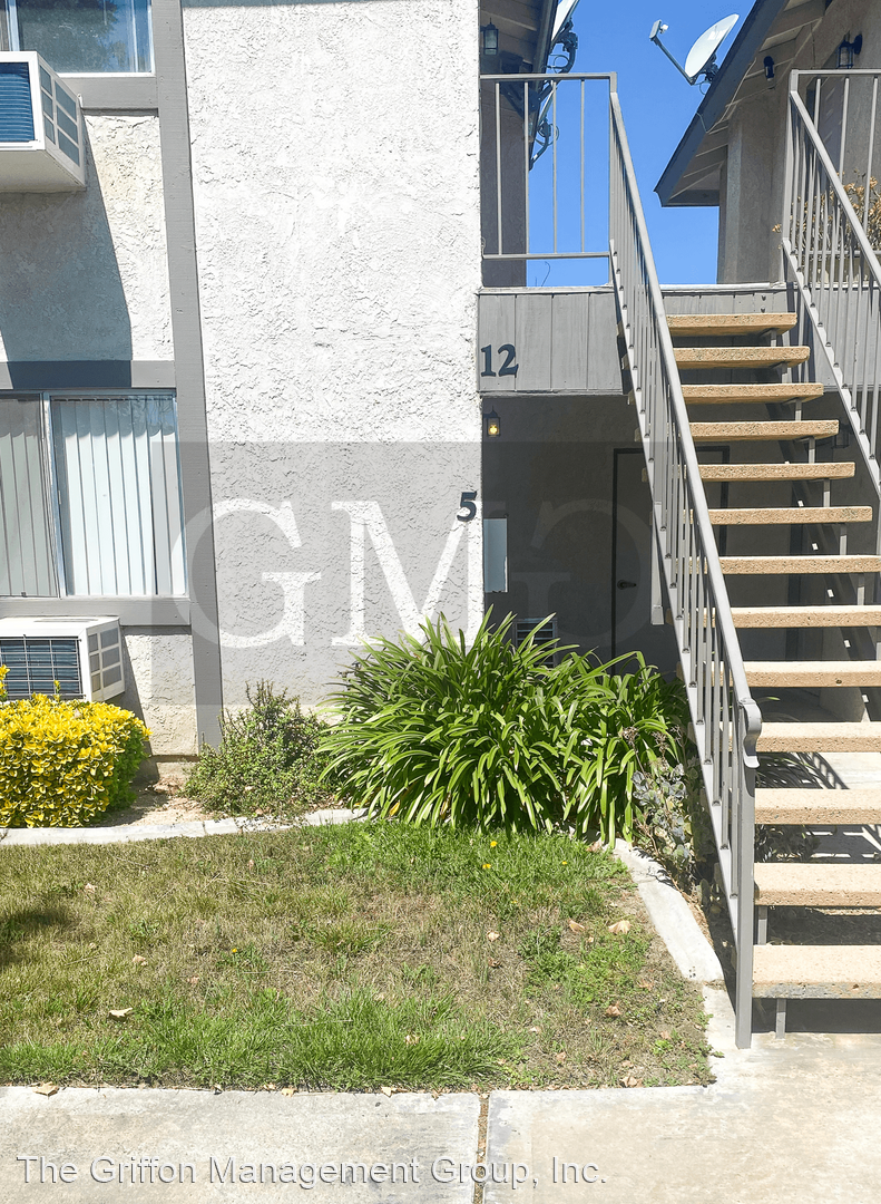 811 E. Menlo Avenue