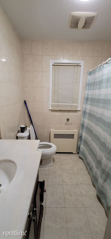 452 Calhoun Ave 2nd floor
