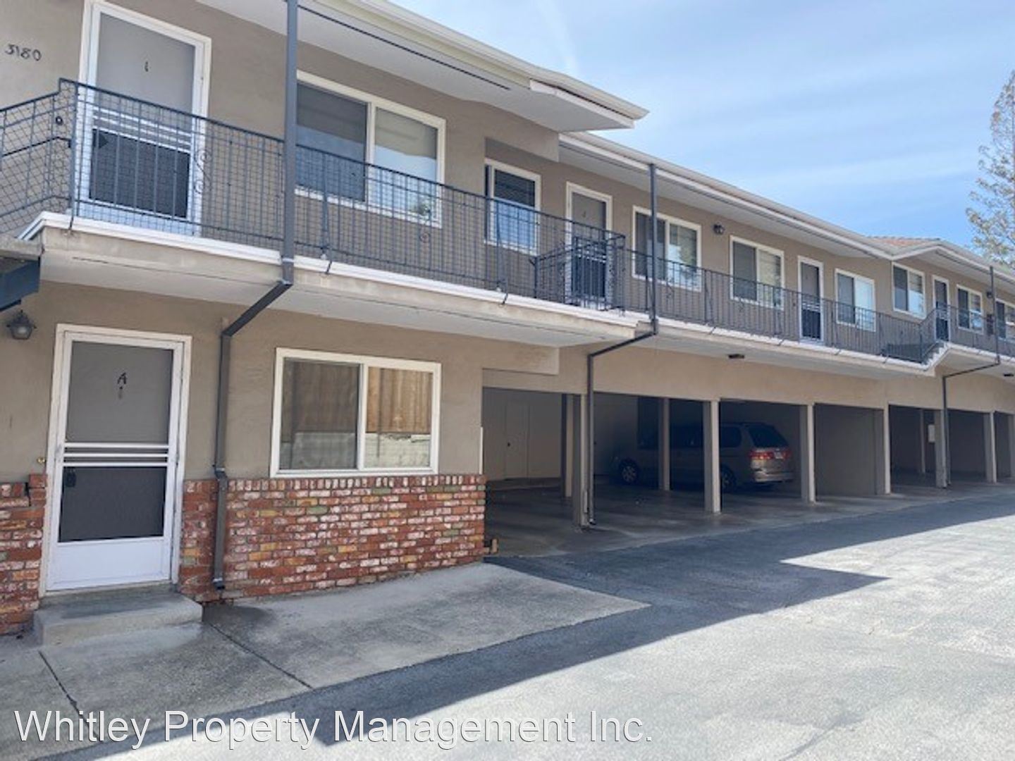 3180 Oak Knoll Drive