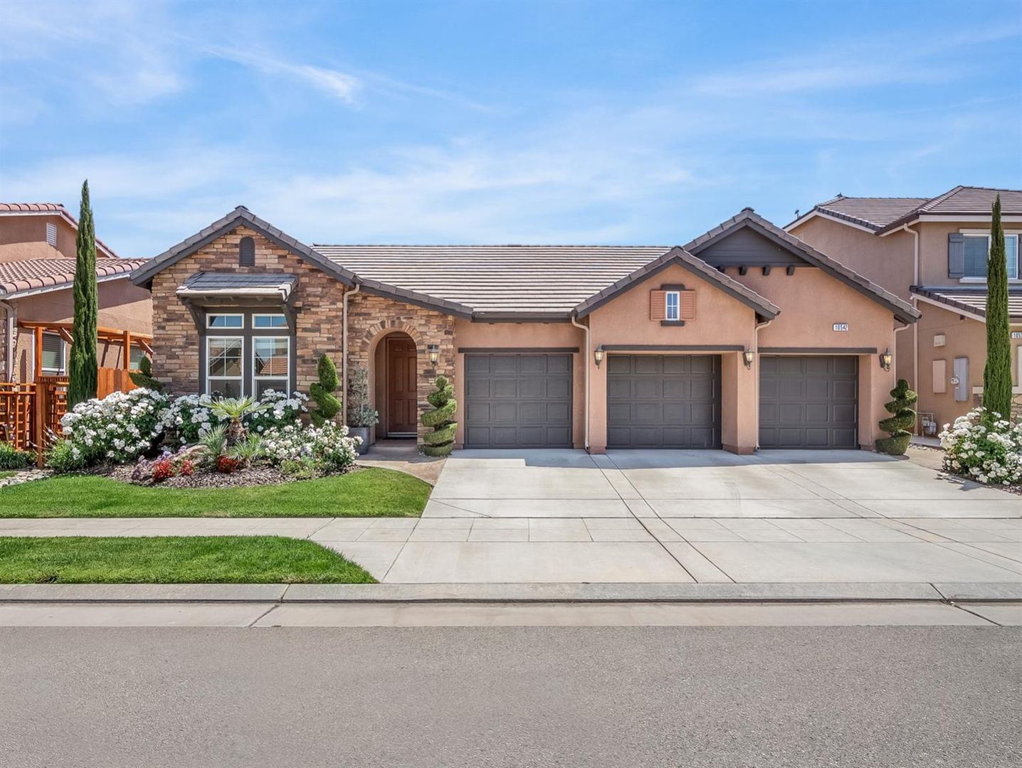 10542 N Sierra Vista Ave