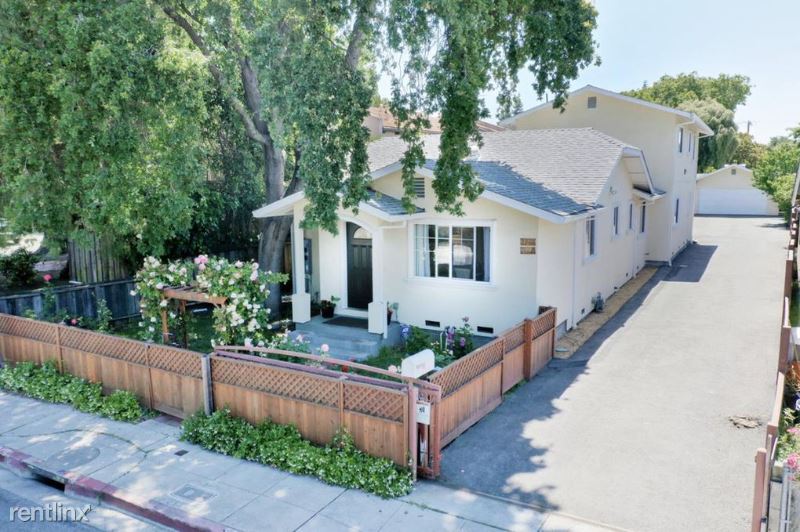 425 Oak Ave Room A
