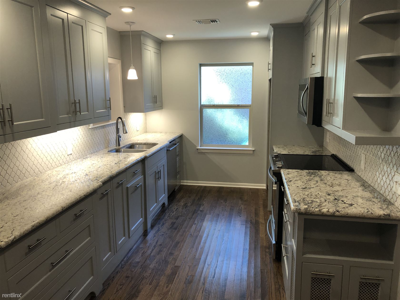 2005 Redwood Pl