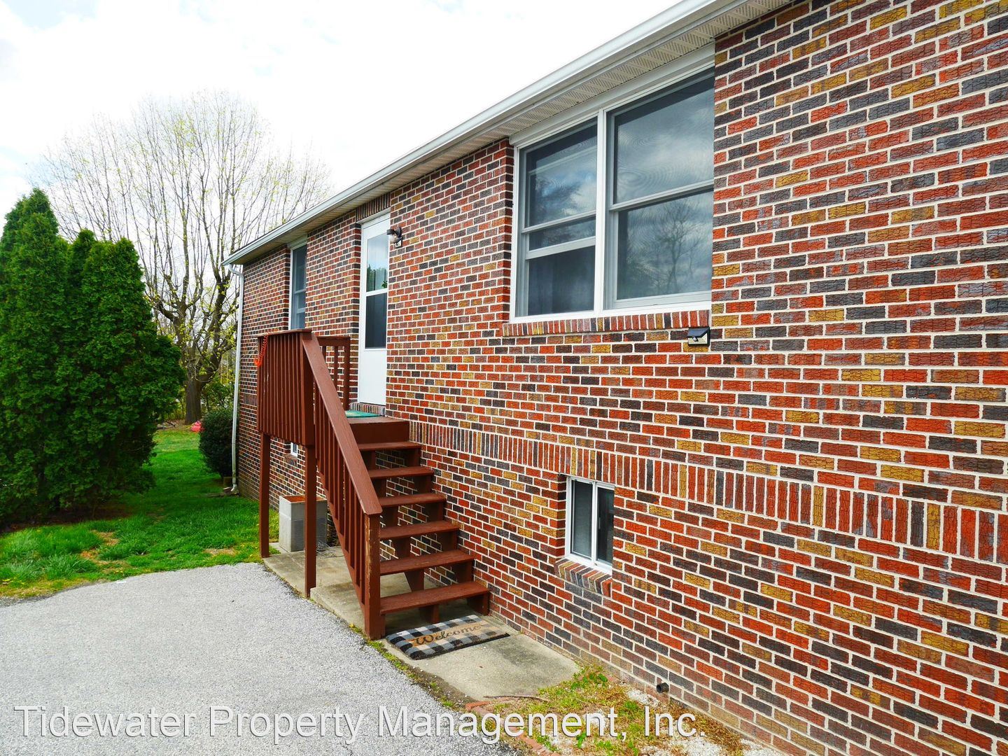 4113 Perry View Rd  Rear Unit