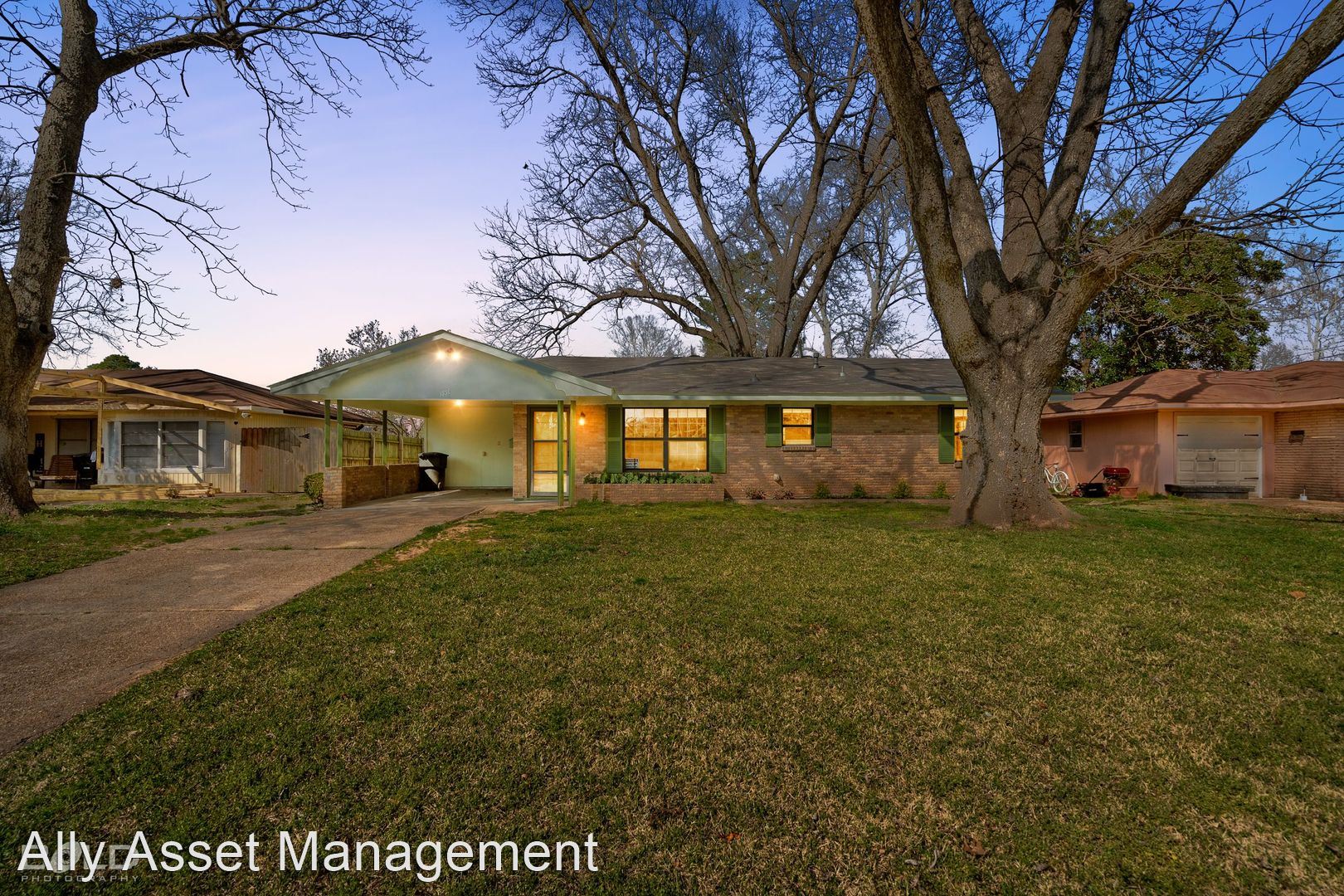 1213 Jane Lane