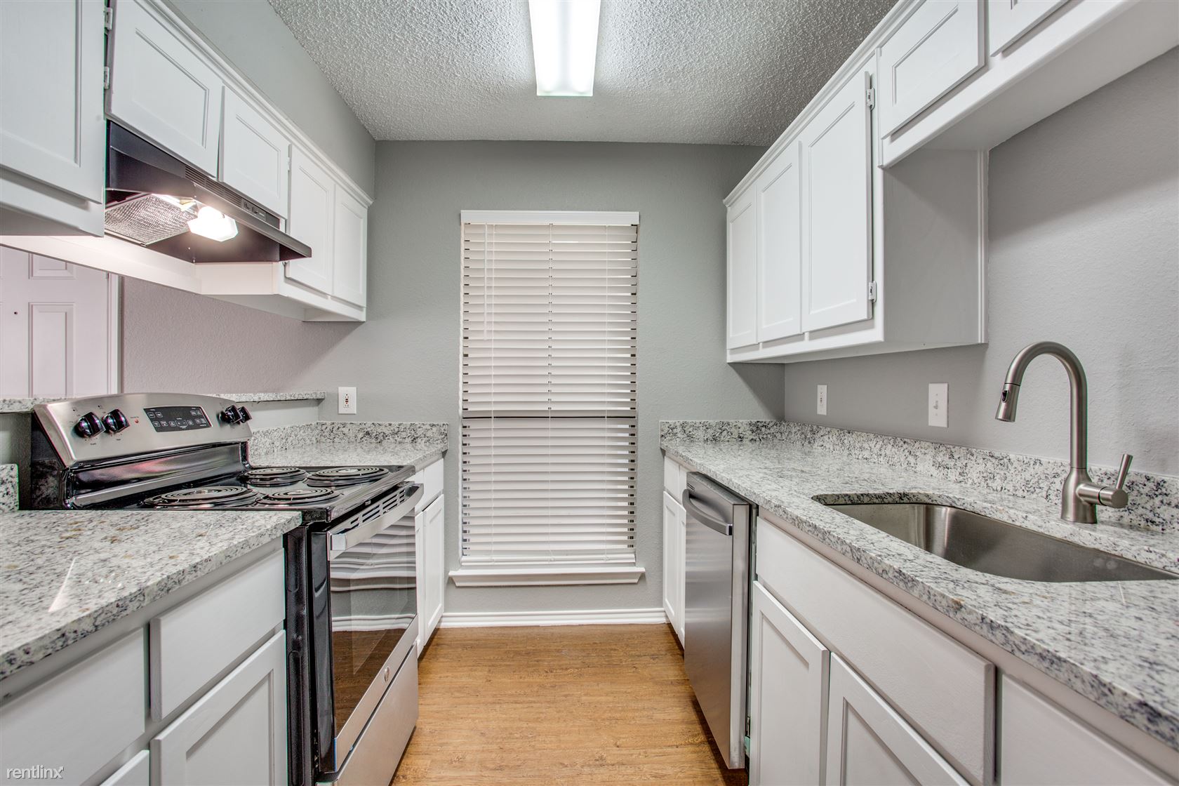 1005 N Austin St
