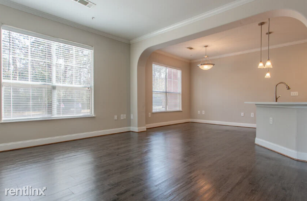 18200 Westfield Place Dr