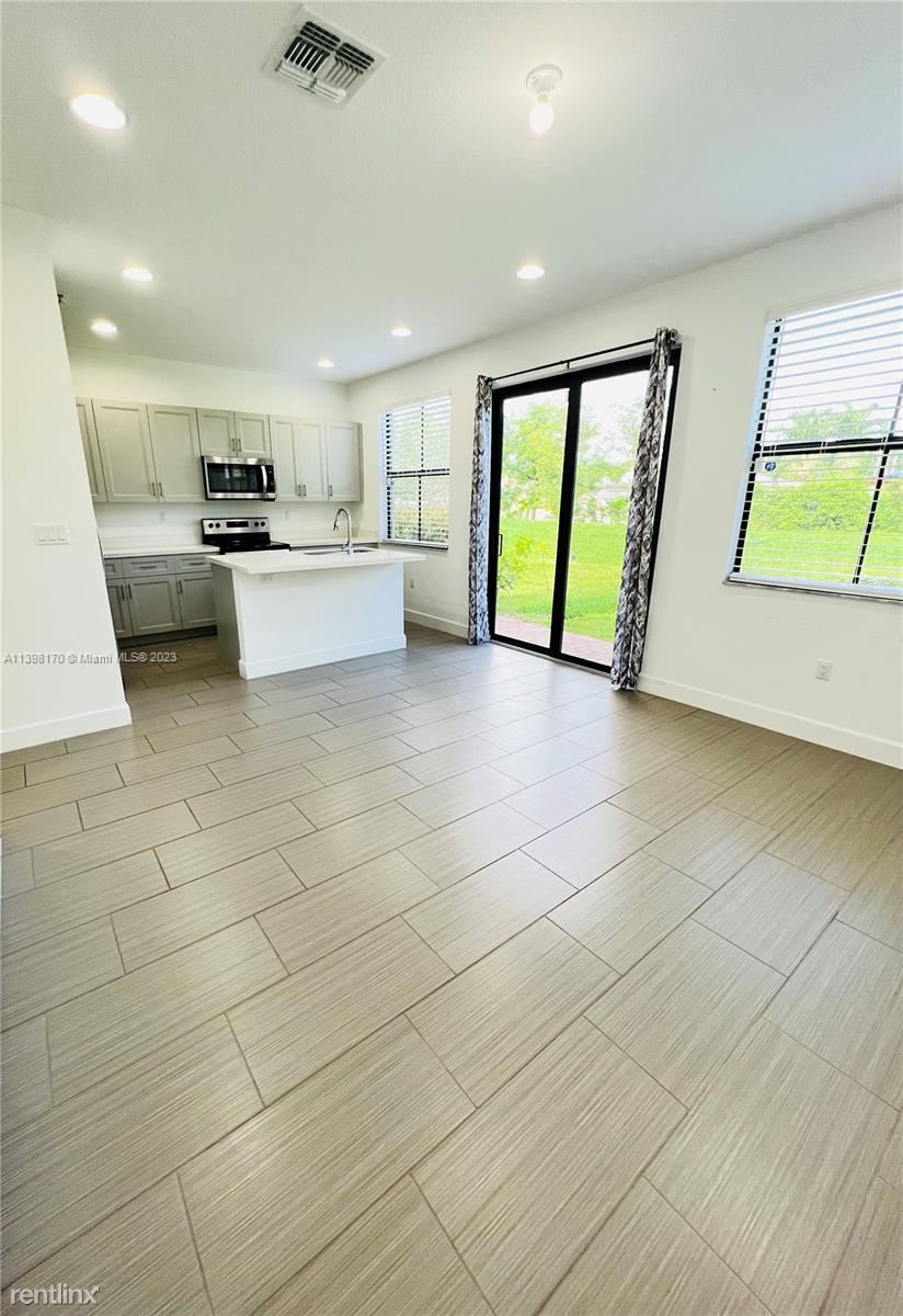 5319 NW 50th Ter # 5319