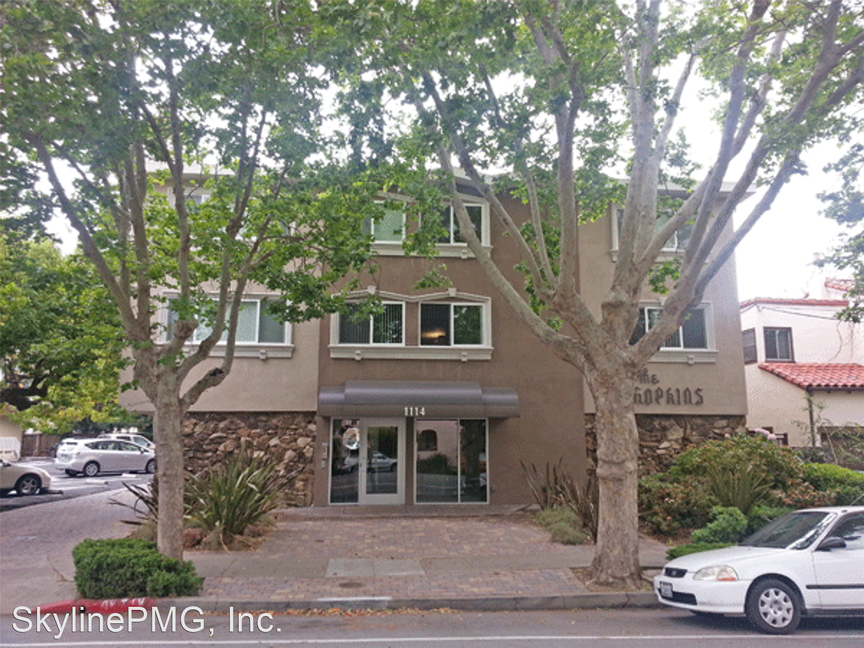 1114 Hopkins Ave