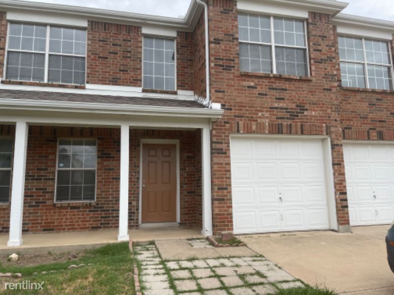 912 Beechwood