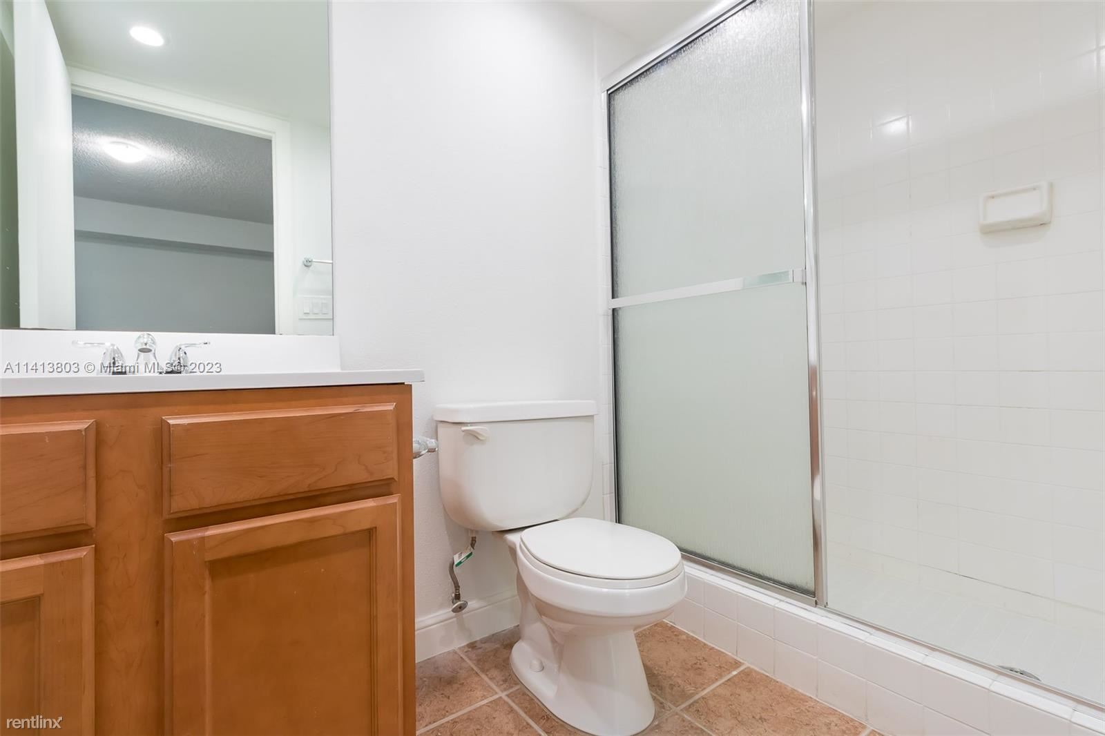 7680 Westwood Dr Apt 831