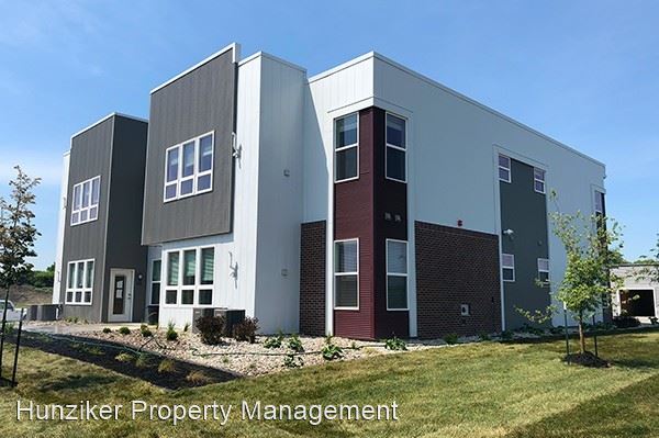 3305 Aurora Ave