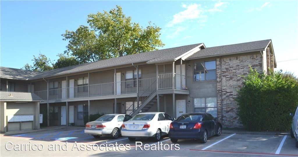 2526 W Prairie