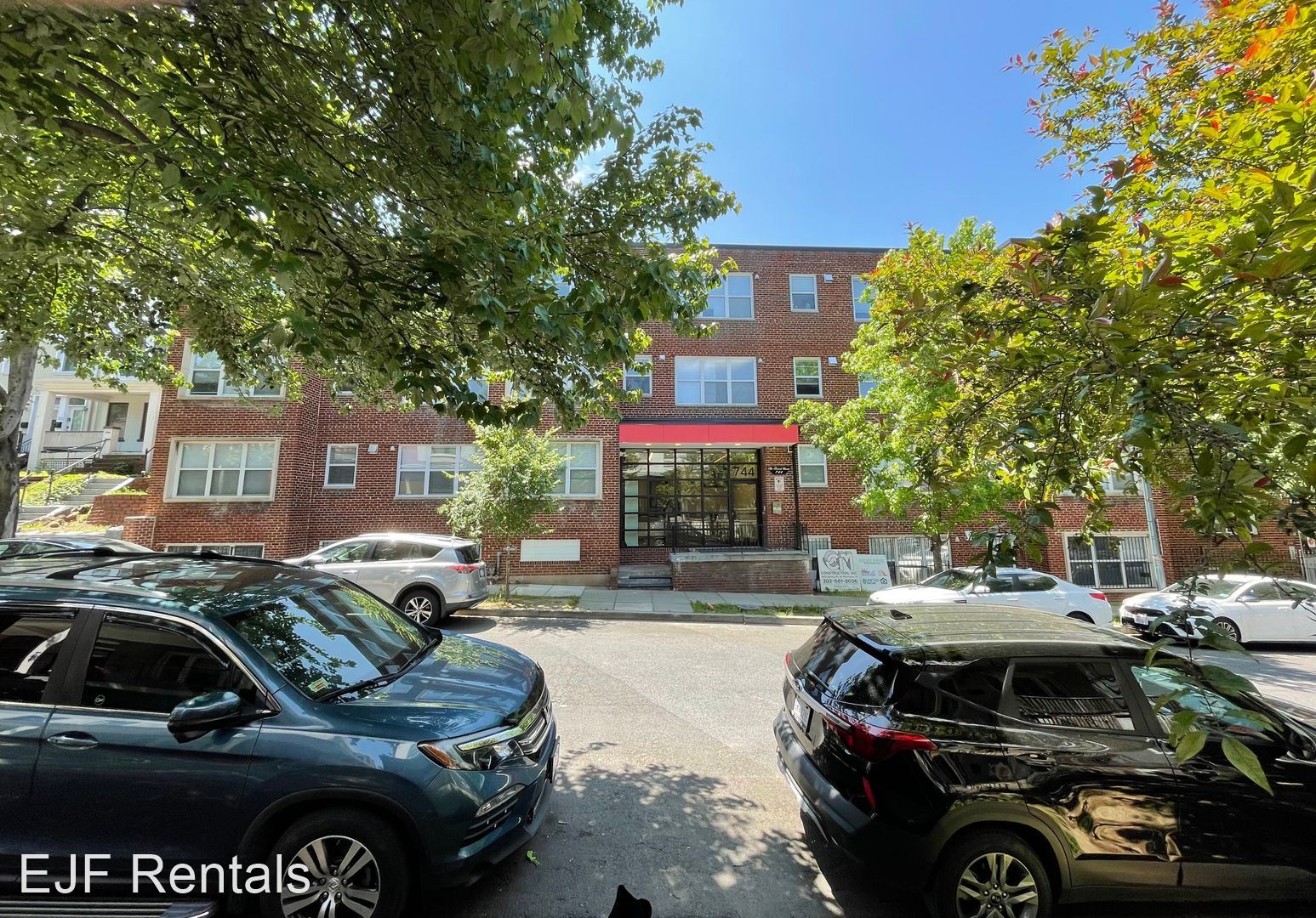 744 Girard Street NW Unit 201