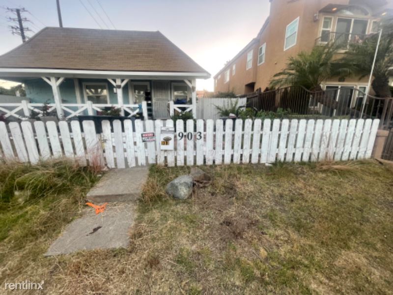903 Delaware St.
