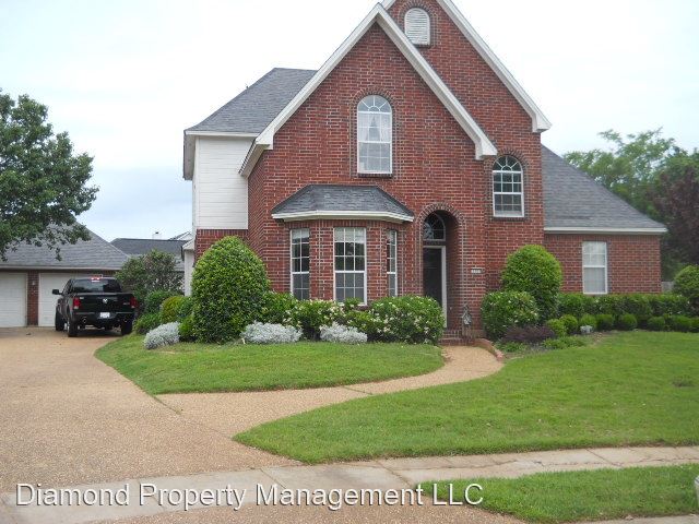 105 Cambridge Circle