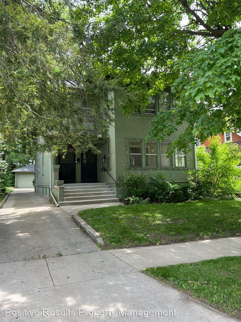 124 South Gardiner Ave
