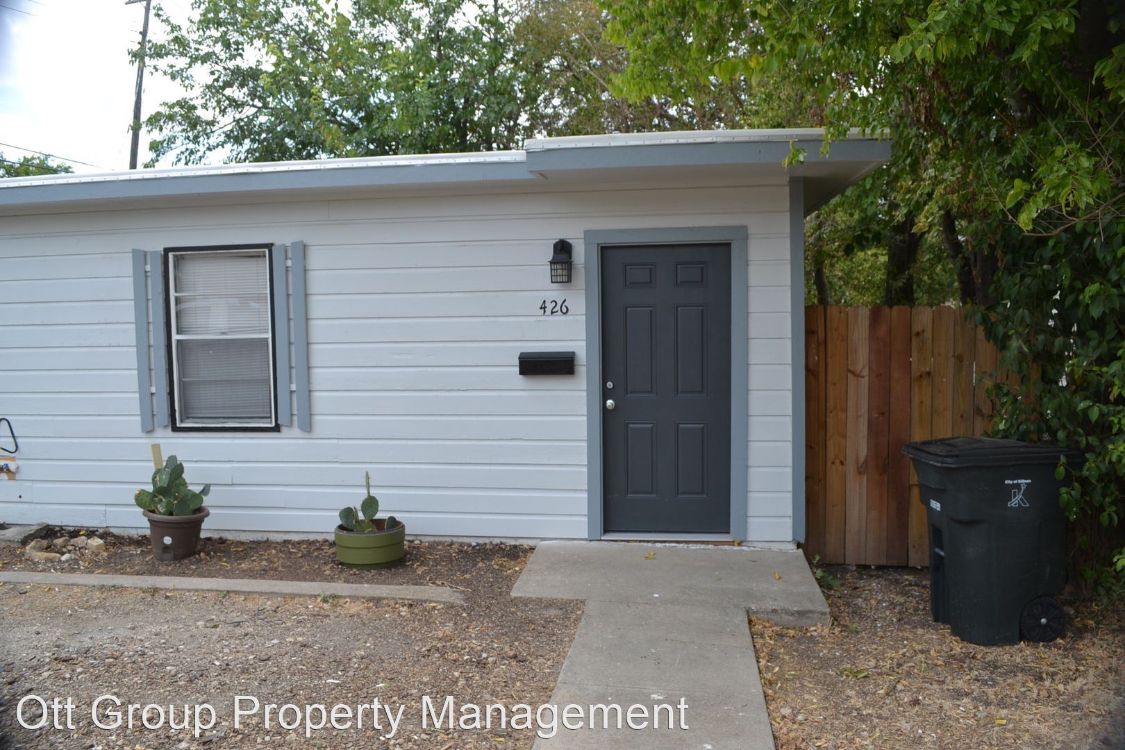 426 E. Dean