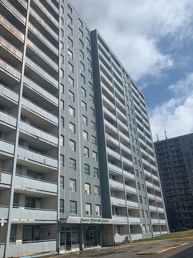 40 Tuxedo Court