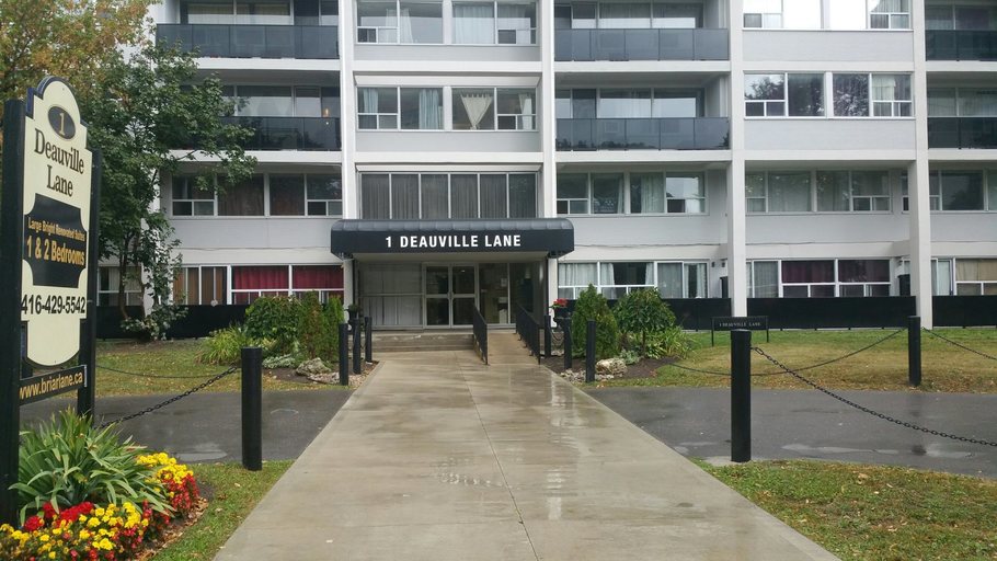 1 Deauville Lane