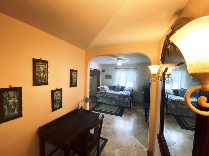 AVAIL JANUARY - LARGE PRIVATE BEDROOM/BATH    