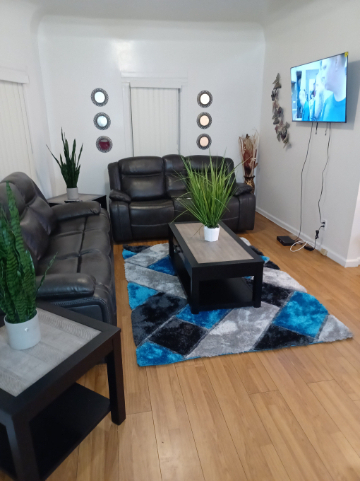 Student Housing (Rooms For Rent)